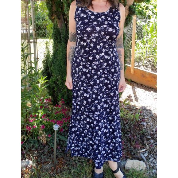 Cute 90's floral sleeveless maxi dress! Stretchy, body con, grunge, boho! - Picture 1 of 9